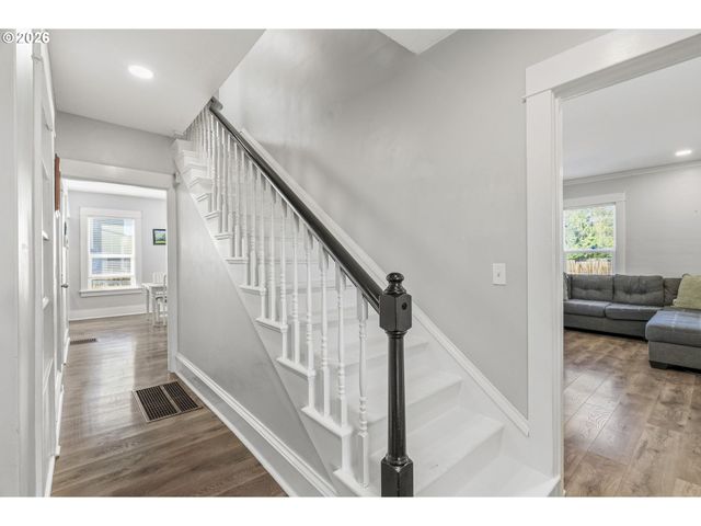 707 Se UNION St, Camas, WA 98607