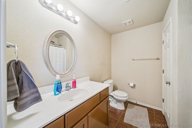 15128 E 108th Place North, Owasso, OK 74055