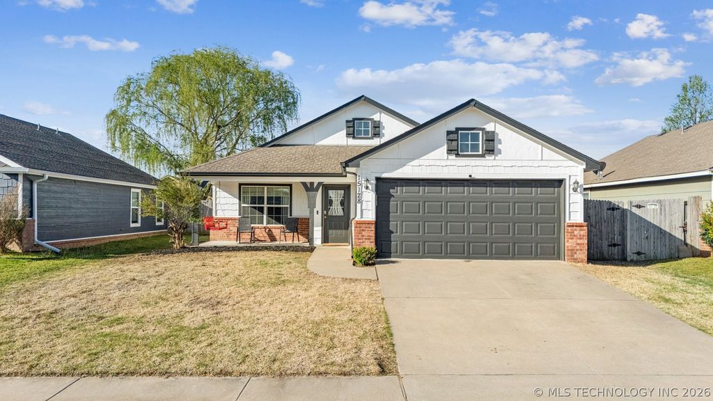 15128 E 108th Place North, Owasso, OK 74055