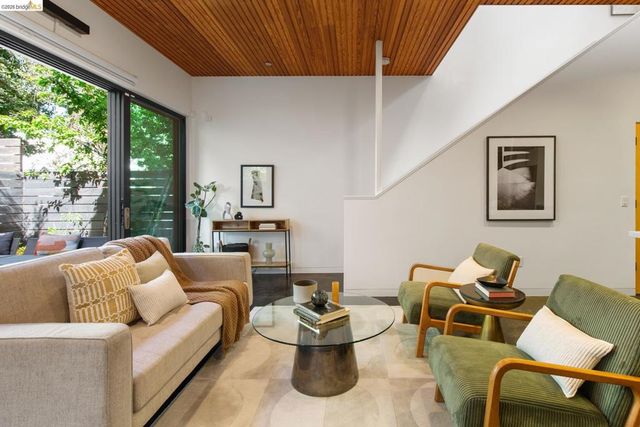 2010 9Th St, Berkeley, CA 94710