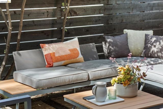 2010 9Th St, Berkeley, CA 94710