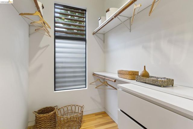 2010 9Th St, Berkeley, CA 94710