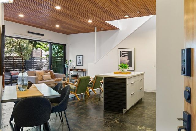 2010 9Th St, Berkeley, CA 94710