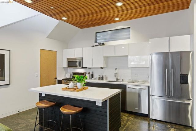 2010 9Th St, Berkeley, CA 94710