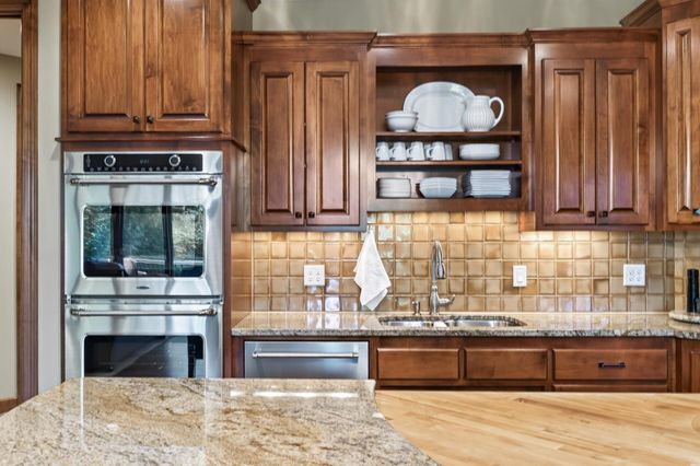 13457 Vickers Street NE, Ham Lake, MN 55304