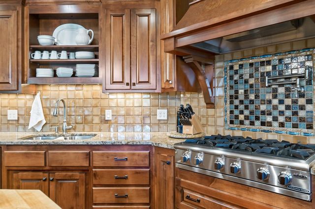 13457 Vickers Street NE, Ham Lake, MN 55304