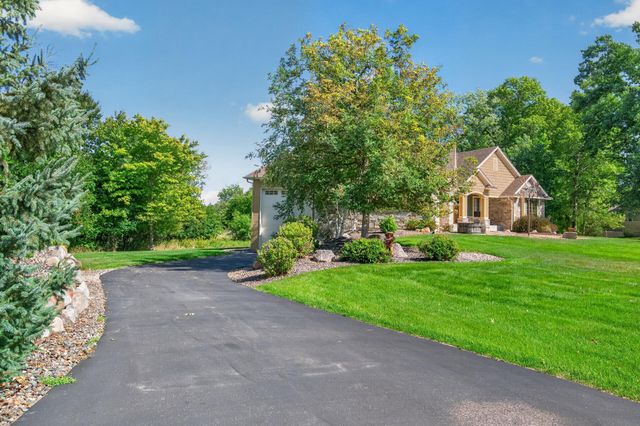 13457 Vickers Street NE, Ham Lake, MN 55304