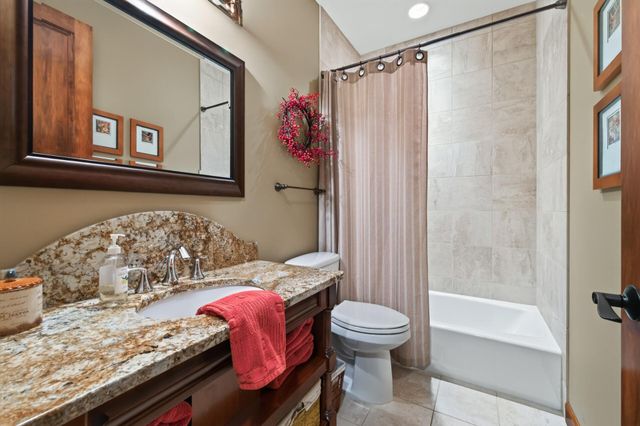 13457 Vickers Street NE, Ham Lake, MN 55304