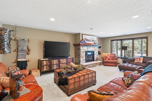 13457 Vickers Street NE, Ham Lake, MN 55304