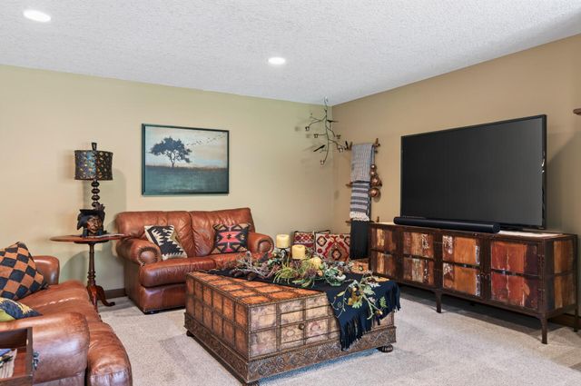 13457 Vickers Street NE, Ham Lake, MN 55304
