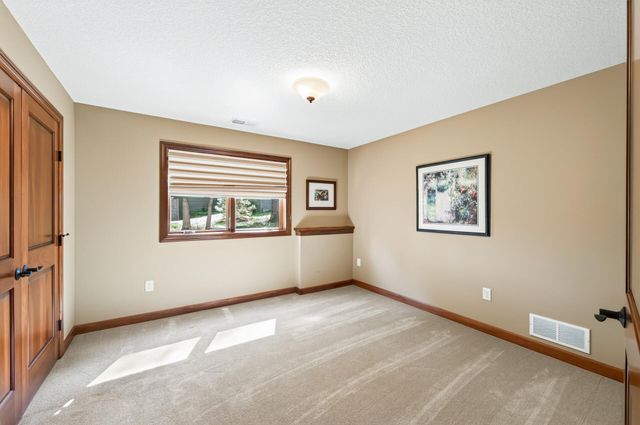 13457 Vickers Street NE, Ham Lake, MN 55304