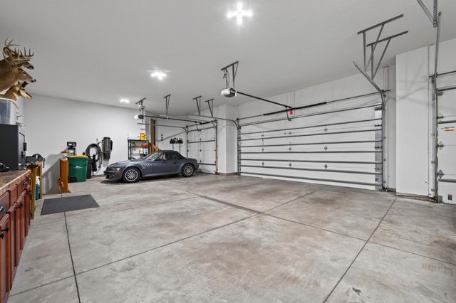 13457 Vickers Street NE, Ham Lake, MN 55304
