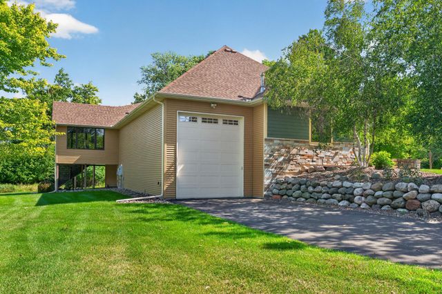 13457 Vickers Street NE, Ham Lake, MN 55304
