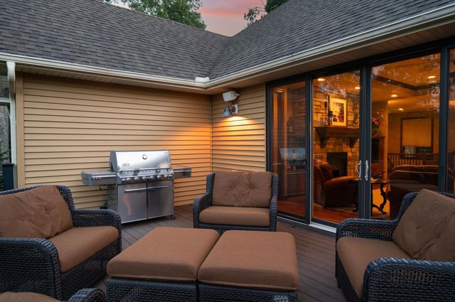 13457 Vickers Street NE, Ham Lake, MN 55304