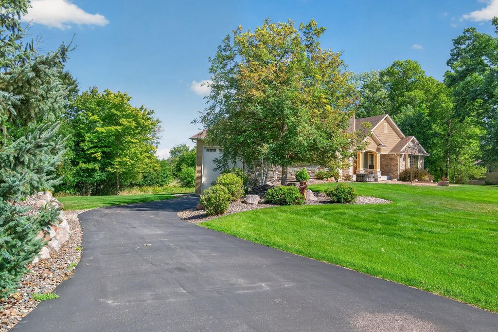 13457 Vickers Street NE, Ham Lake, MN 55304 — photo 3