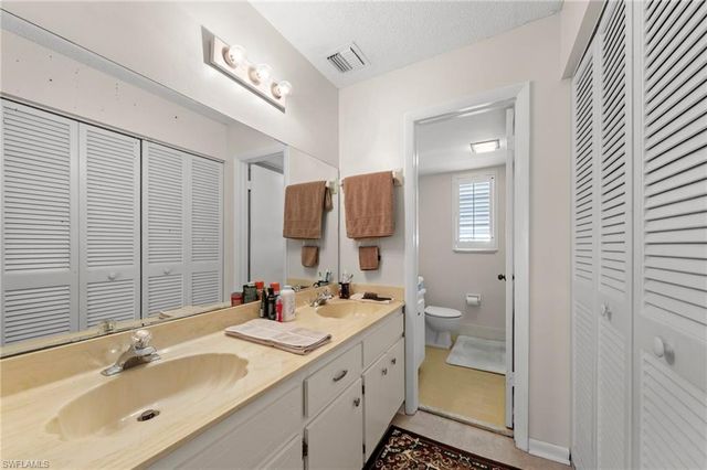 84 Glades BLVD 2, Naples, FL 34112