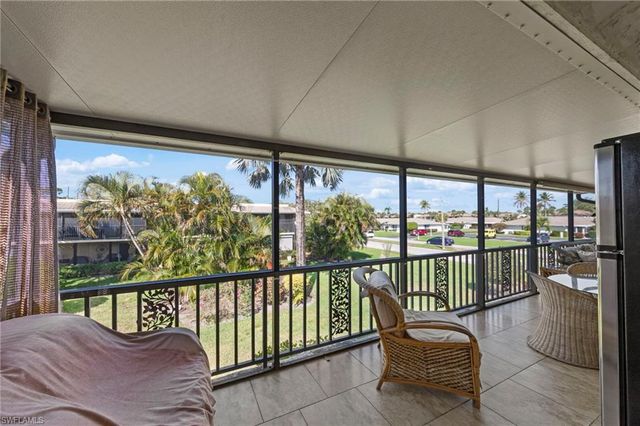 84 Glades BLVD 2, Naples, FL 34112