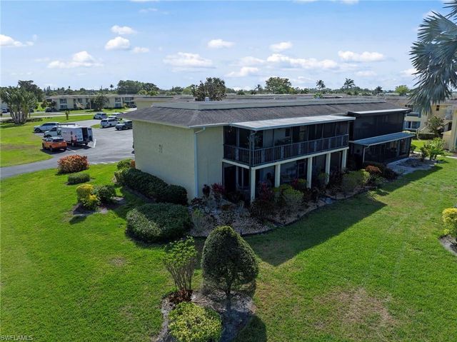 84 Glades BLVD 2, Naples, FL 34112