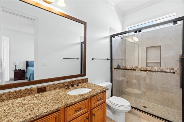 9248 LIGGON GREEN LN, Germantown, TN 38139