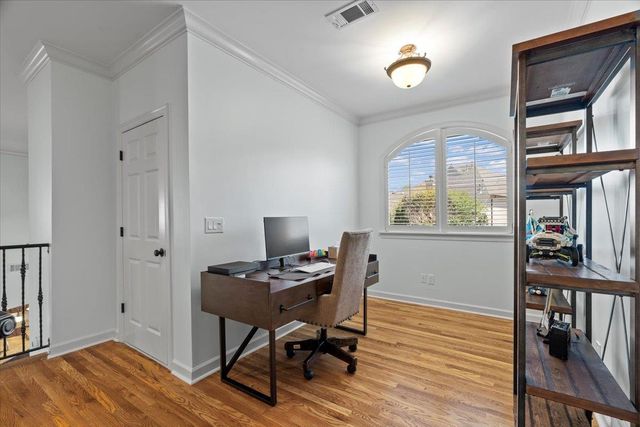 9248 LIGGON GREEN LN, Germantown, TN 38139