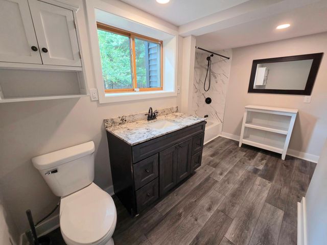7220 237th Avenue NE, Stacy, MN 55079