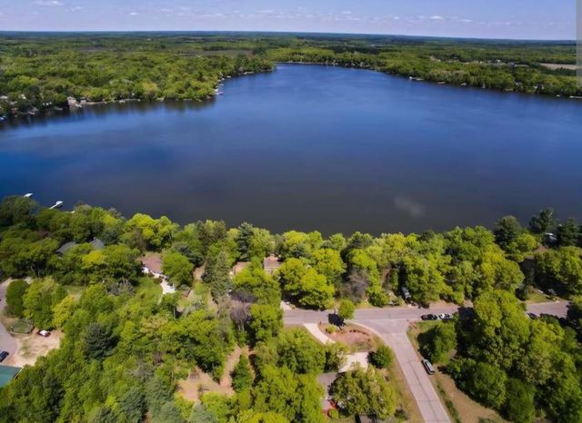7220 237th Avenue NE, Stacy, MN 55079