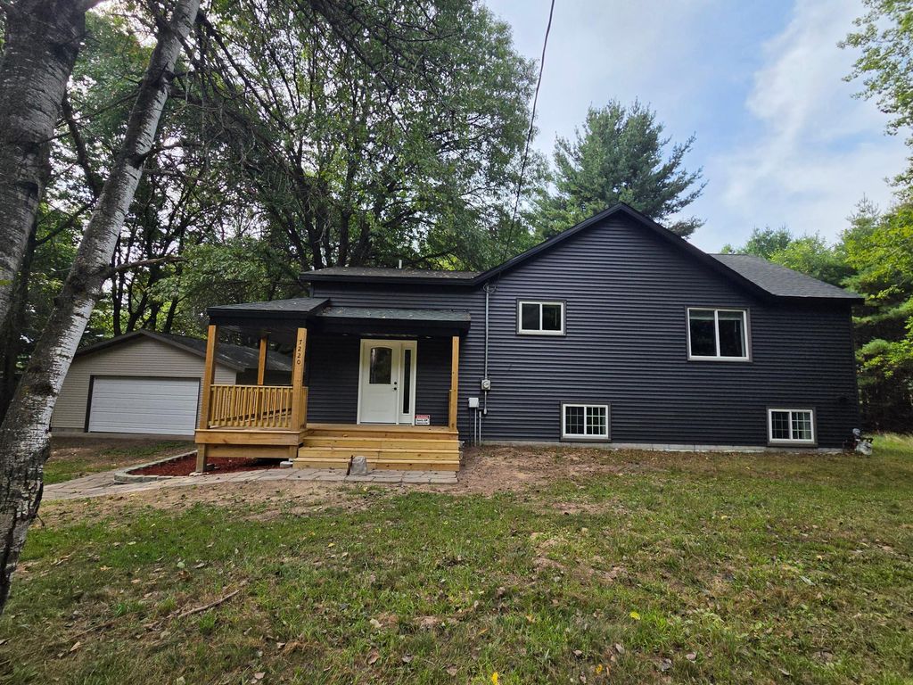 7220 237th Avenue NE, Stacy, MN 55079 — exterior