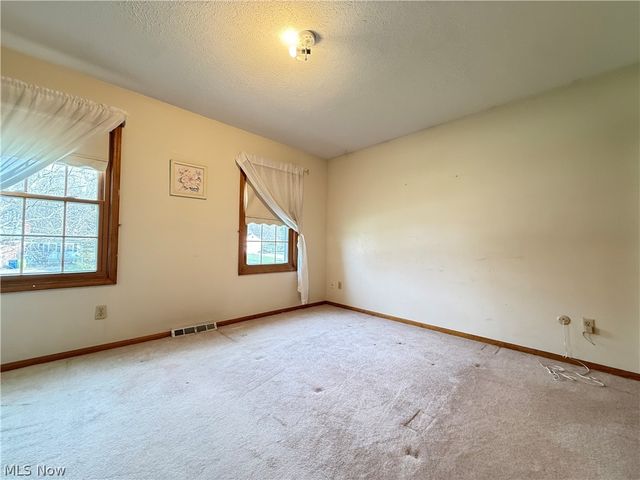 573 Beverly Drive, Tallmadge, OH 44278