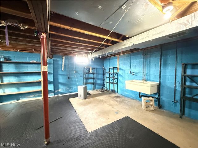 573 Beverly Drive, Tallmadge, OH 44278