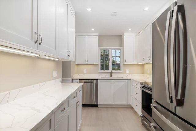 323 MADISON DRIVE, Sarasota, FL 34236