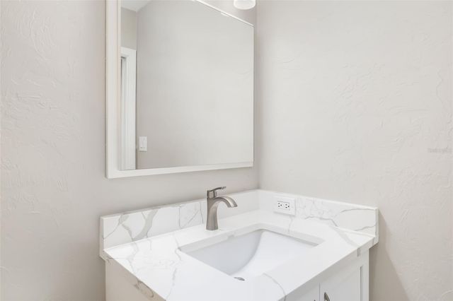 323 MADISON DRIVE, Sarasota, FL 34236