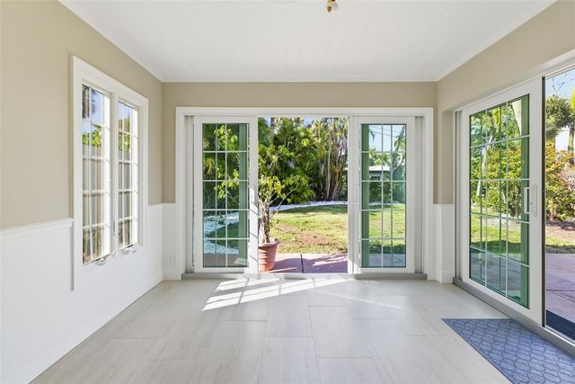 323 MADISON DRIVE, Sarasota, FL 34236