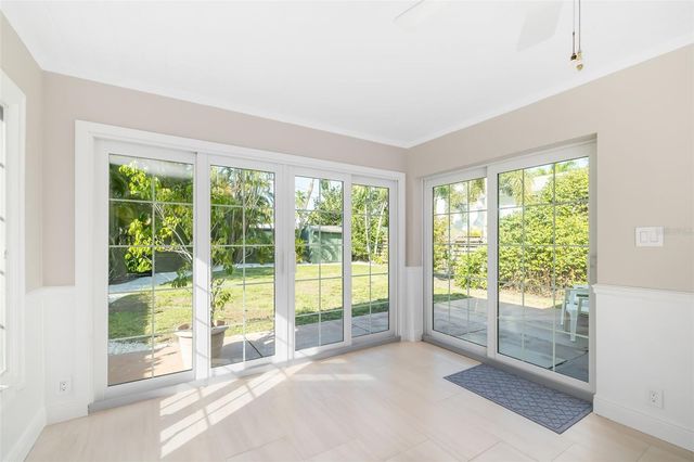 323 MADISON DRIVE, Sarasota, FL 34236