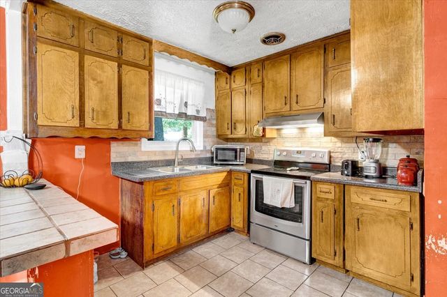2123 Westover Drive, East Point, GA 30344