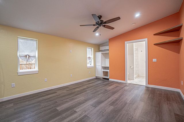 1916 Inverness Drive, Medford, OR 97504