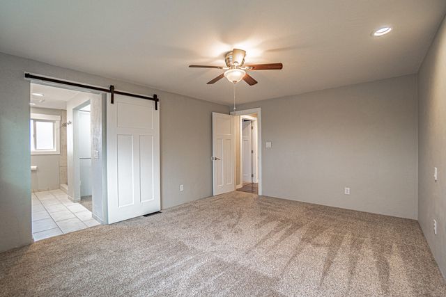 1916 Inverness Drive, Medford, OR 97504