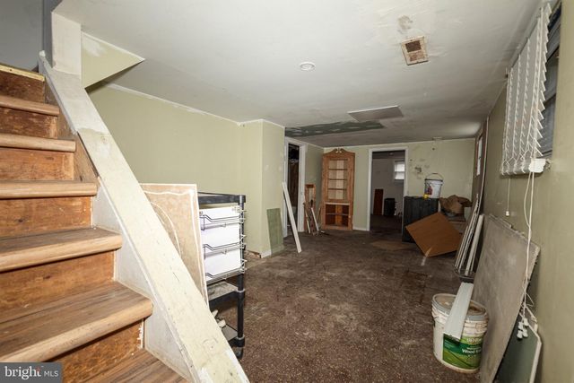 6 ABSON DR, New Castle, DE 19720