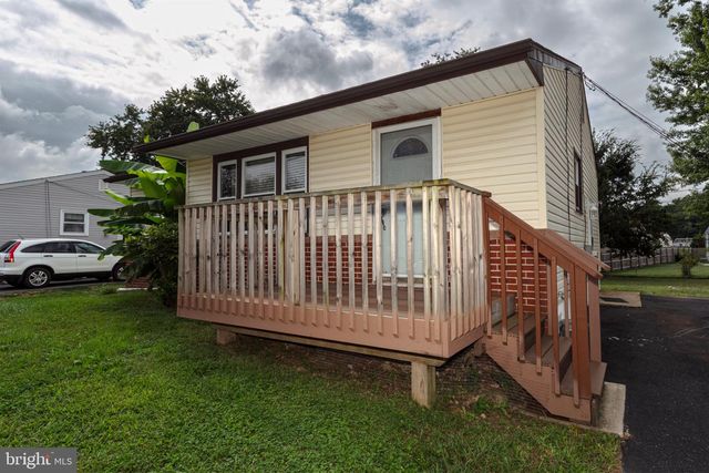 6 ABSON DR, New Castle, DE 19720