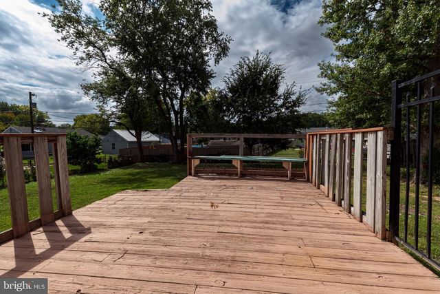 6 ABSON DR, New Castle, DE 19720