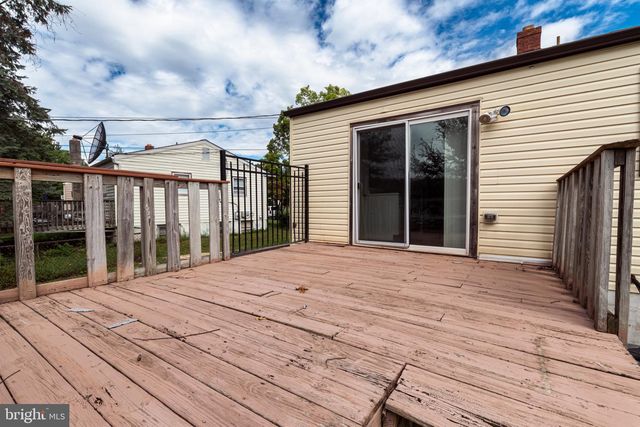 6 ABSON DR, New Castle, DE 19720