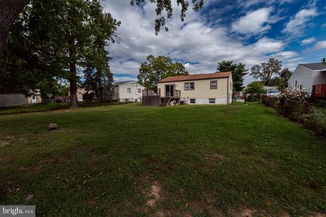 6 ABSON DR, New Castle, DE 19720