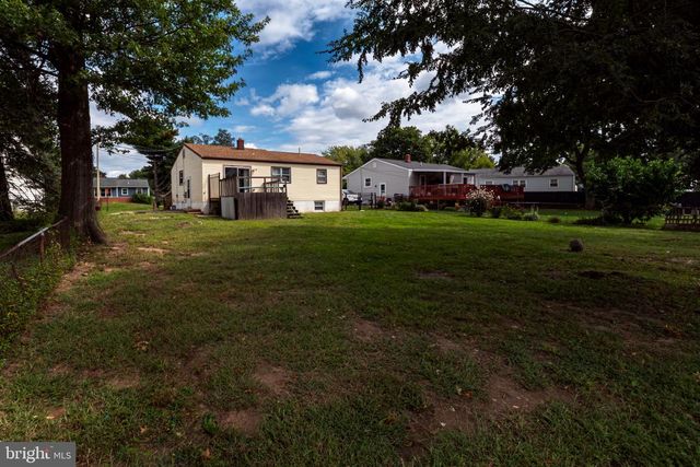 6 ABSON DR, New Castle, DE 19720