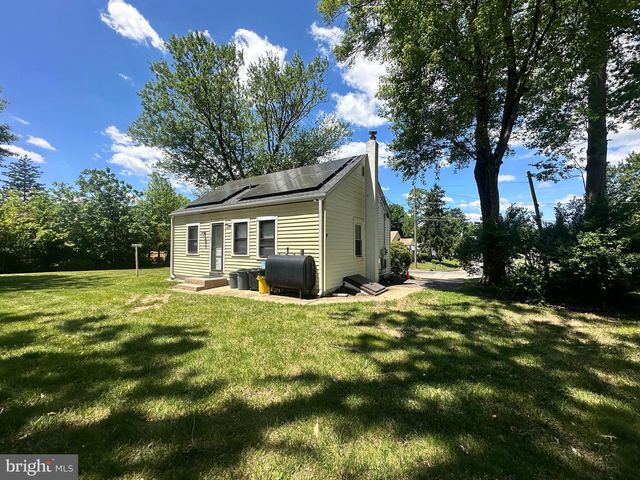 171 CLAFLIN AVE, Ewing, NJ 08638