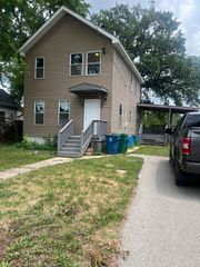804 Richards Street, Joliet, IL 60433