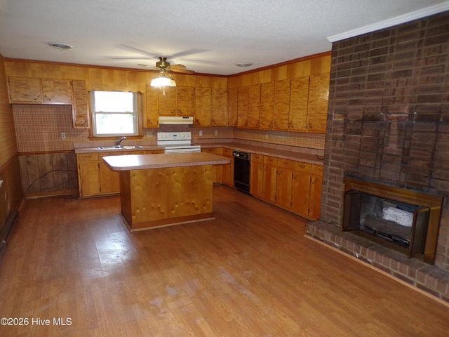 6518 Fairway Drive, Grifton, NC 28530