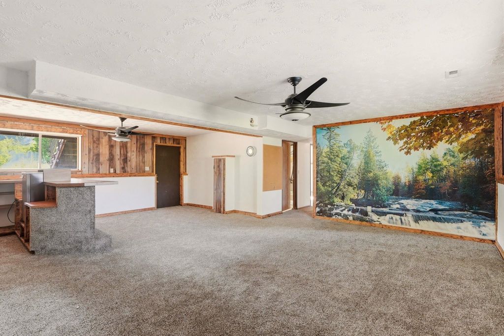 1809 S Carnahan Rd, Spokane, WA 99212 photo 4