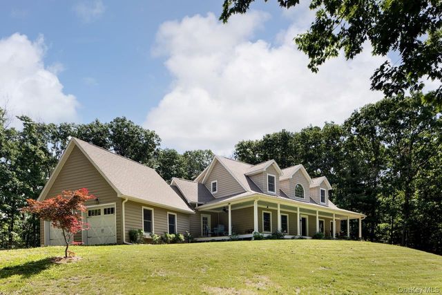 82 Maple Hill Lane, Pine Plains, NY 12567