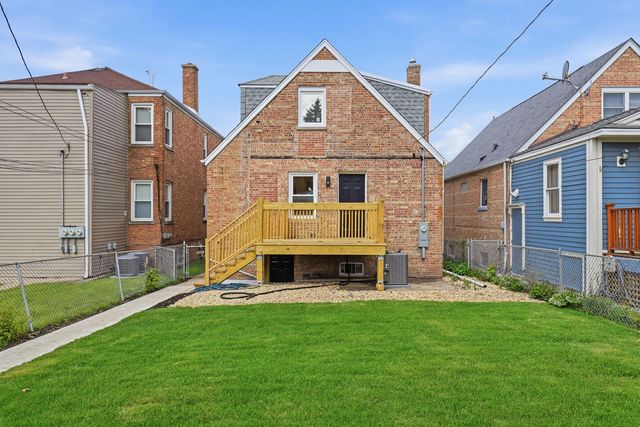 2705 N 73rd Avenue, Elmwood Park, IL 60707