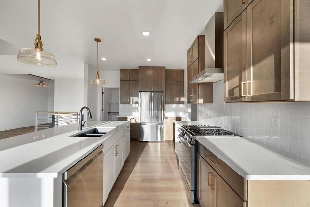 713 ROYAL ST PATS DRIVE, Wrightstown, WI 54180