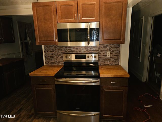 3910 Bond Drive, Kingsport, TN 37664